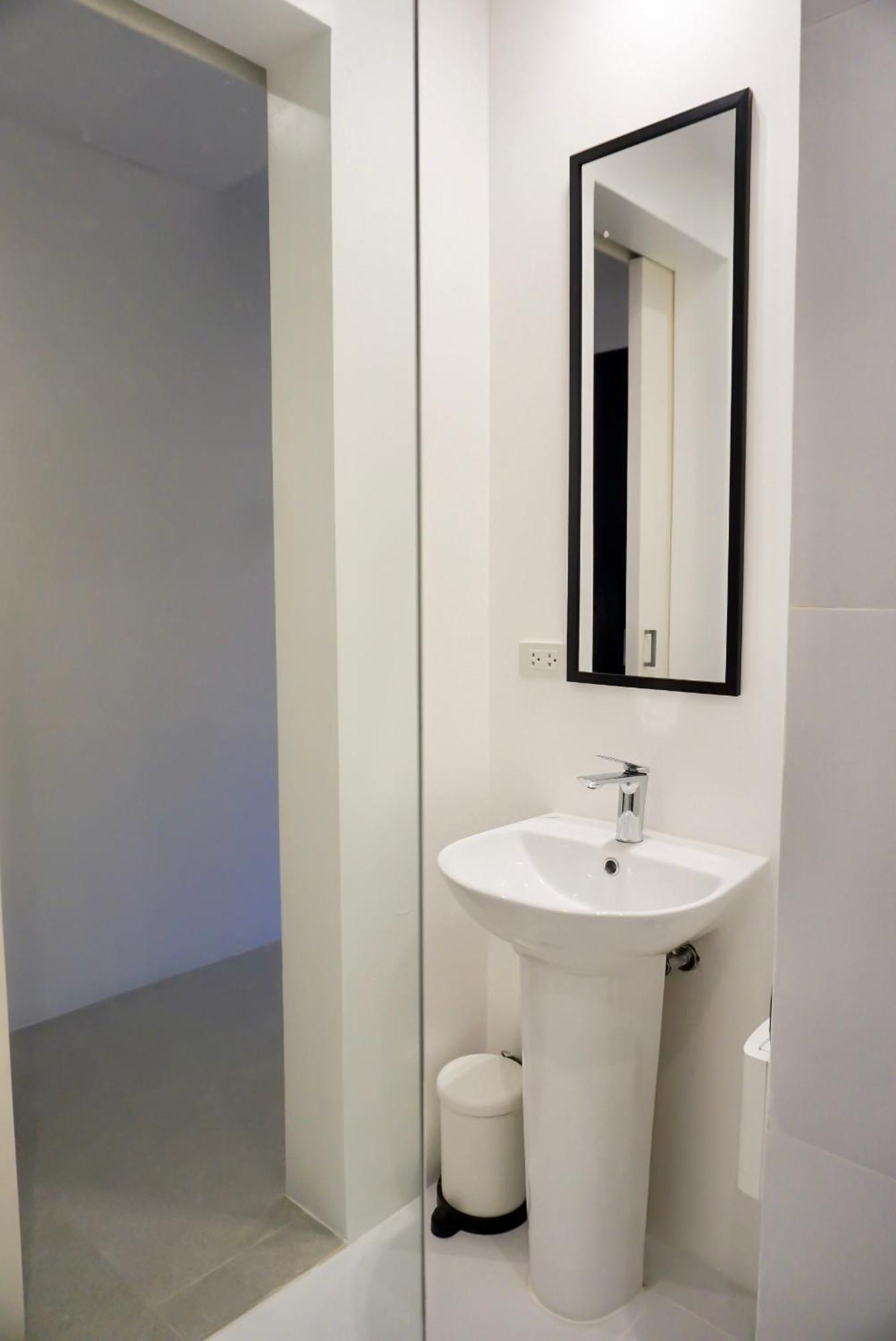 Cayco House By Hotel Durban Makati City Екстер'єр фото