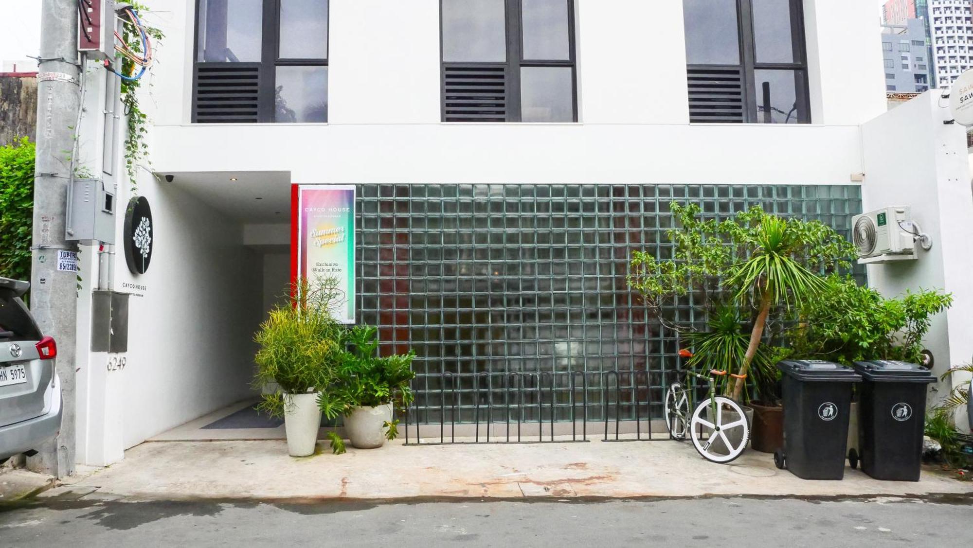 Cayco House By Hotel Durban Makati City Екстер'єр фото